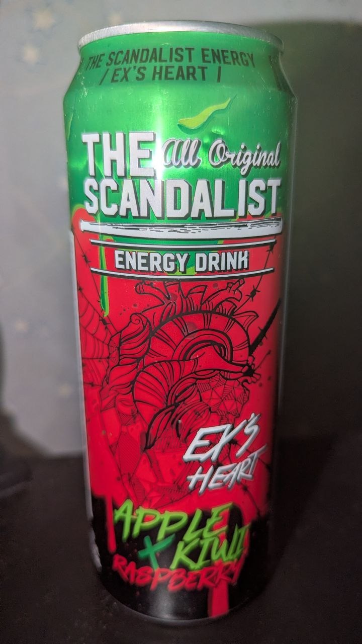 The Scandalist — вид спереди